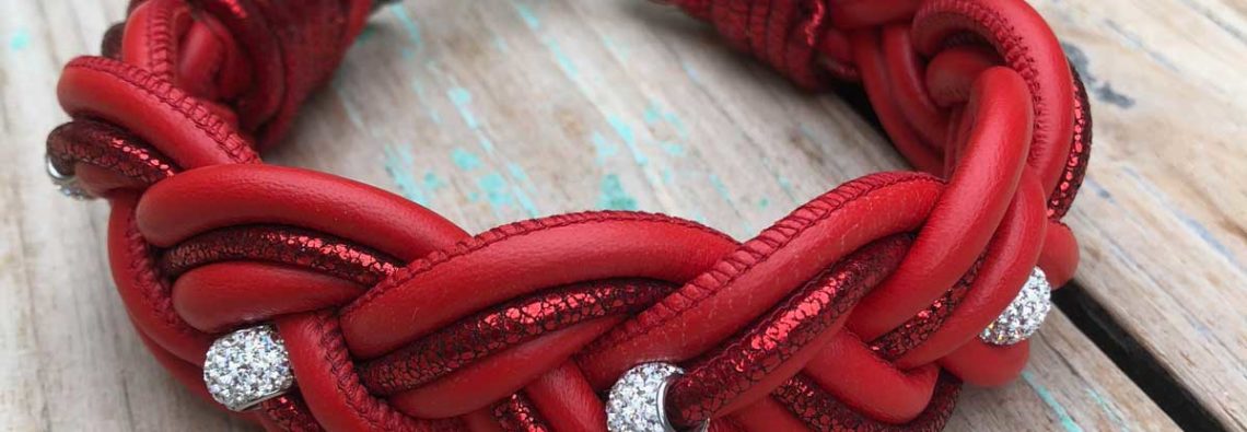 Hundehalsband Leder in Rot mit Strass und Glitzerleder